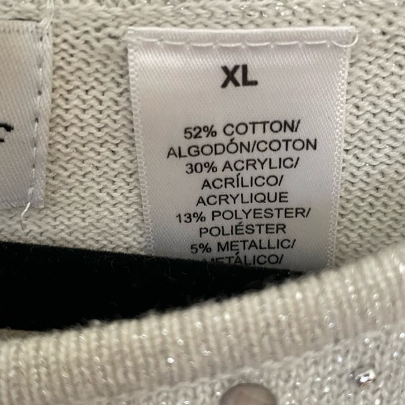 Women Sweater - Picture 5 of 6